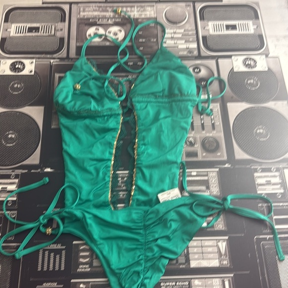 Beach Bunny green sequin lace monokini - Picture 6 of 6